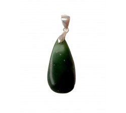 Pendentif Vert Jade Néphrite – Pureté Sobre | Rêve de Jade
